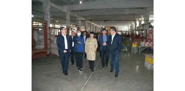 省農(nóng)業(yè)農(nóng)村廳、財政廳來棲督導(dǎo)煙臺蘋果產(chǎn)業(yè)集群建設(shè)工作