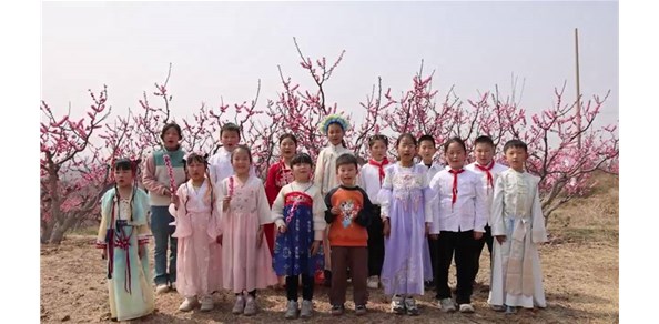 周末棲霞德豐梅花谷人氣爆棚，成春日打卡勝地